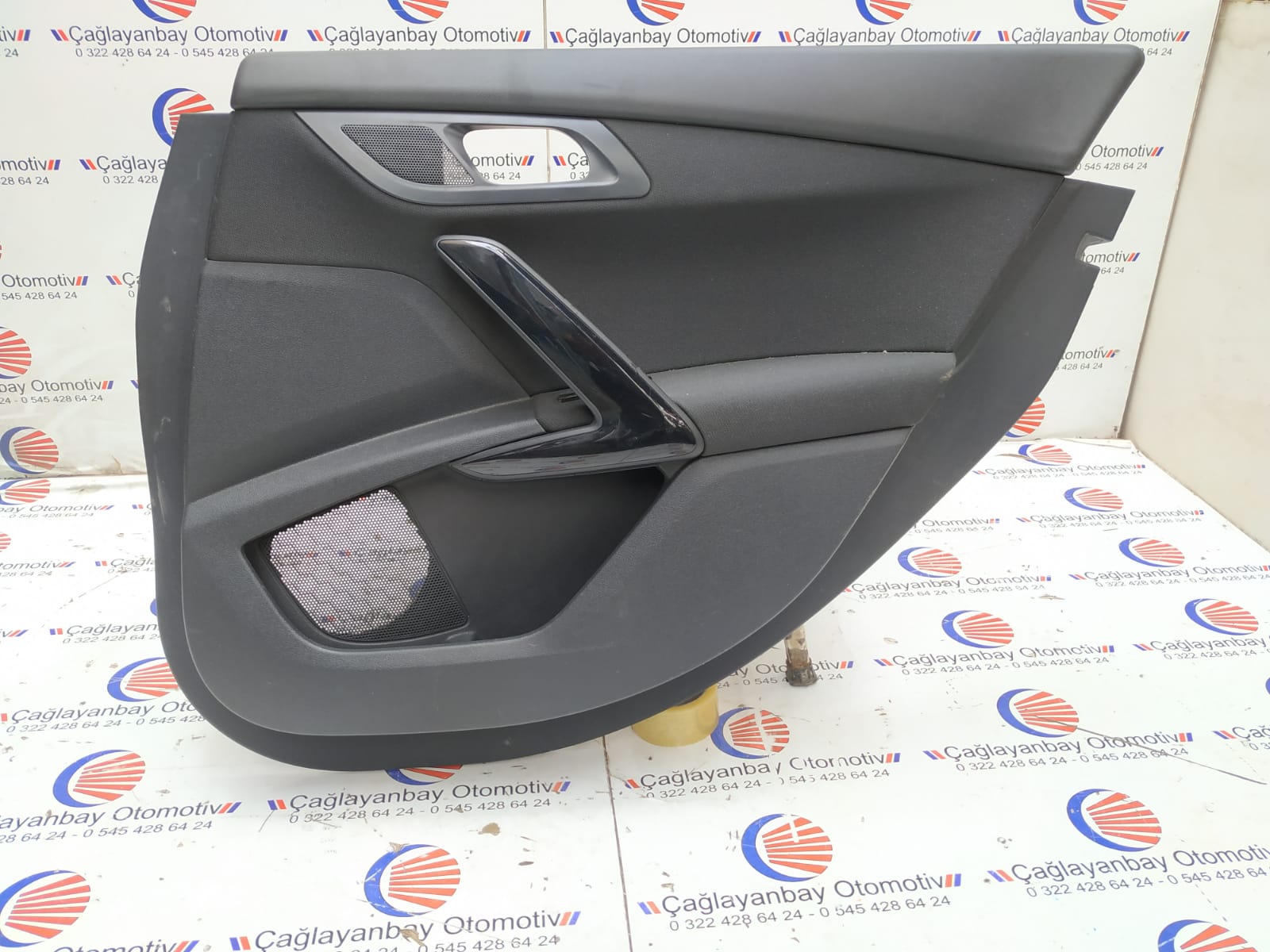 peugeot 508 sag arka kapı kartonu 